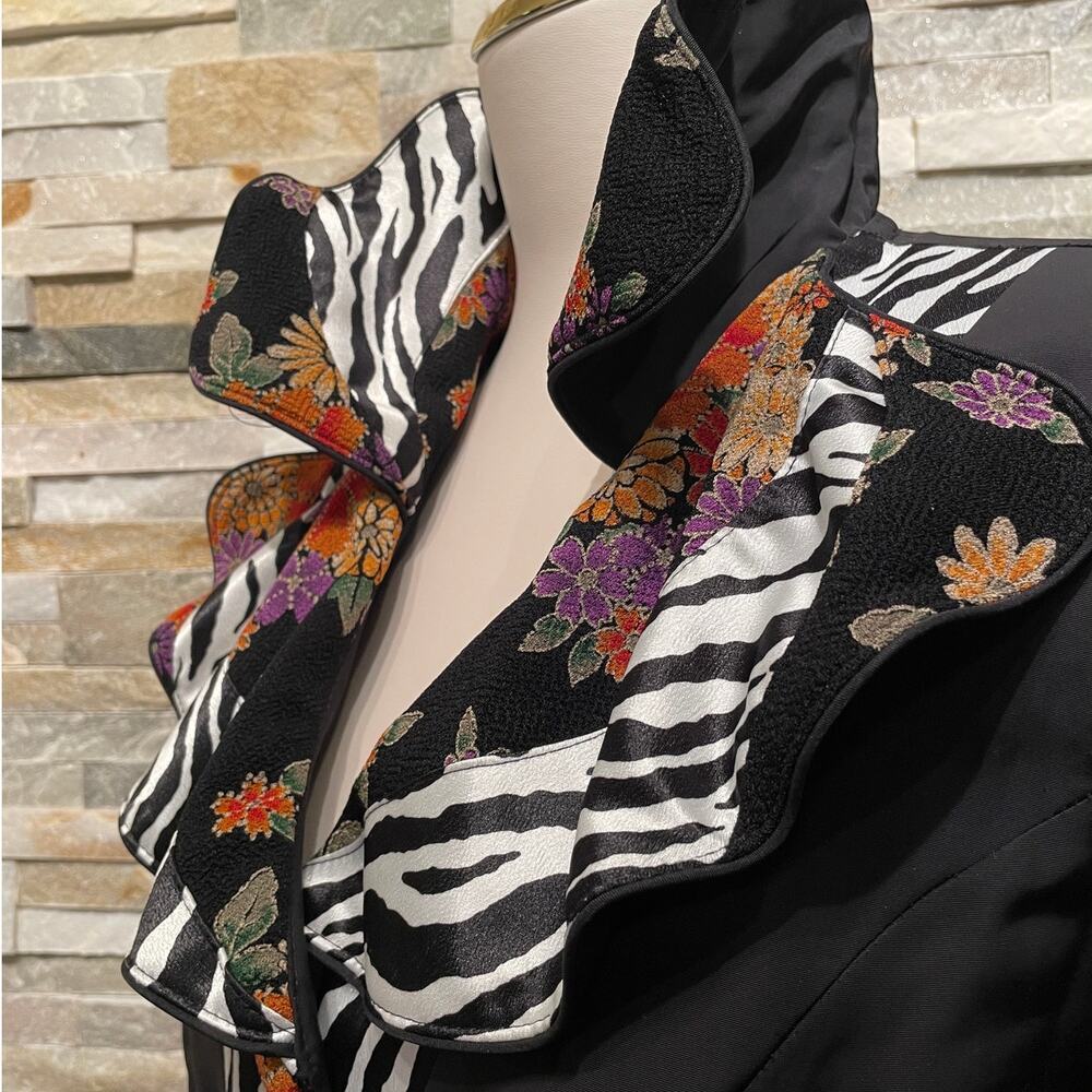 Vintage 90s Haute Couture Paris Blazer | Zebra Floral Wired Collar - Picture 10 of 13